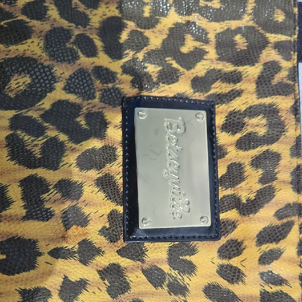 Betsey Johnson Leopard Print Tote Bag - Picture 2 of 7